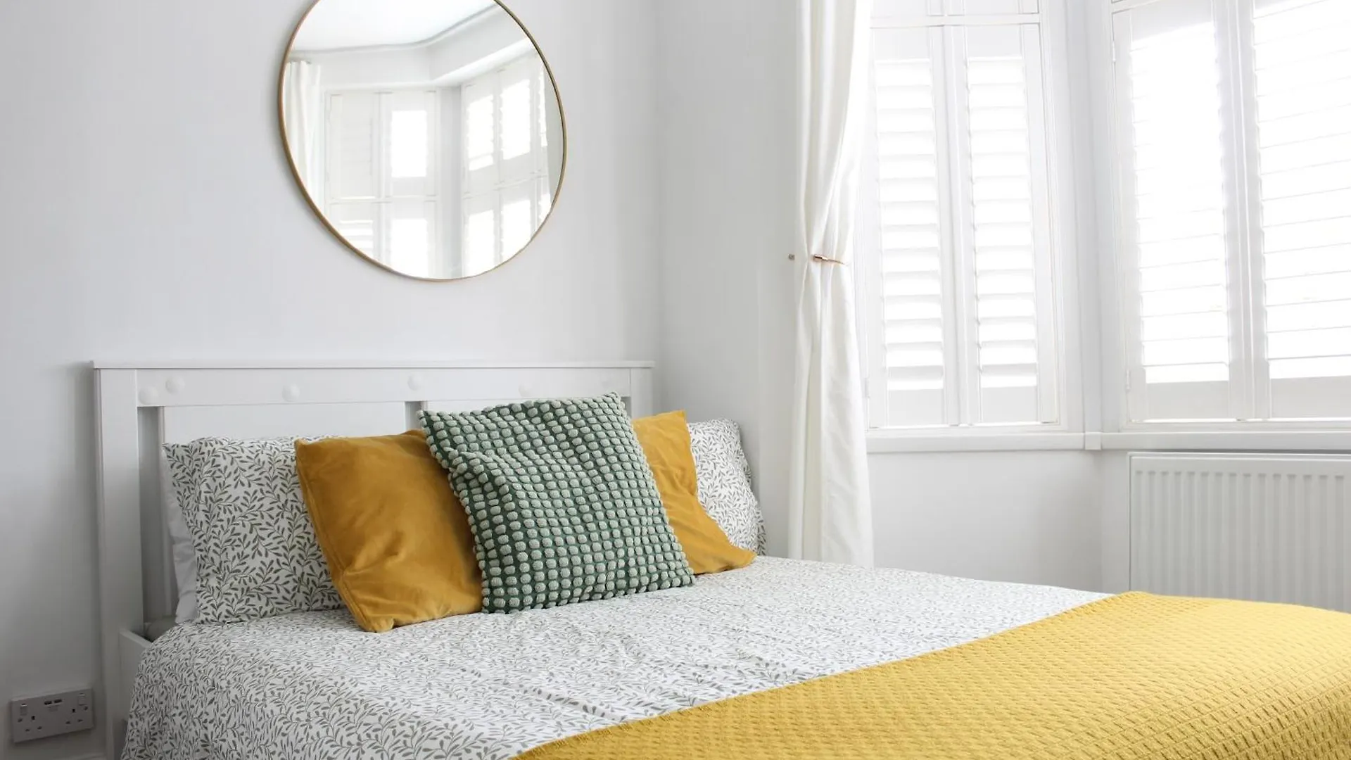 Homestay Private Toilet, 15 Min To Central London